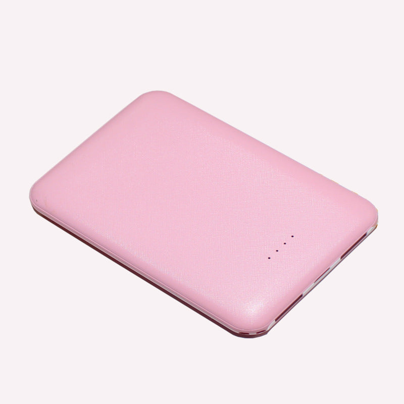 Batterie externe 5000 mAh – compacte, légère et idéale pour recharger vos appareils en toute simplicité.